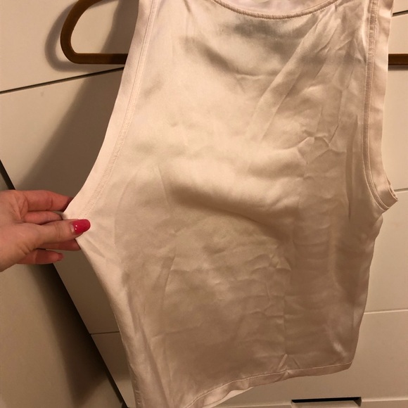 100% Authentic YSL silk cream tank blouse - Picture 3 of 7